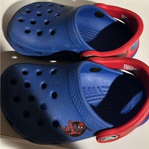 Spider man crocs size 5c